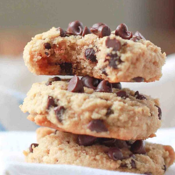 almond flour chocolate chip cookies