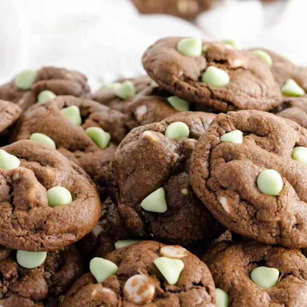 Mint Chocolate Cookies featured image.