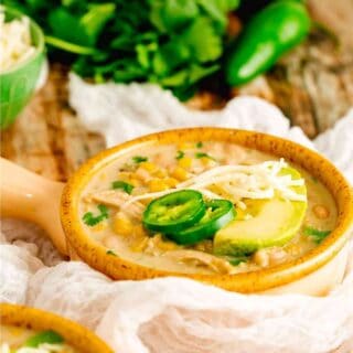 Slow Cooker Chicken Chili featured image.