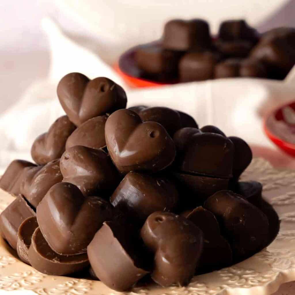 Heart shaped peanut butter meltaways featured image.