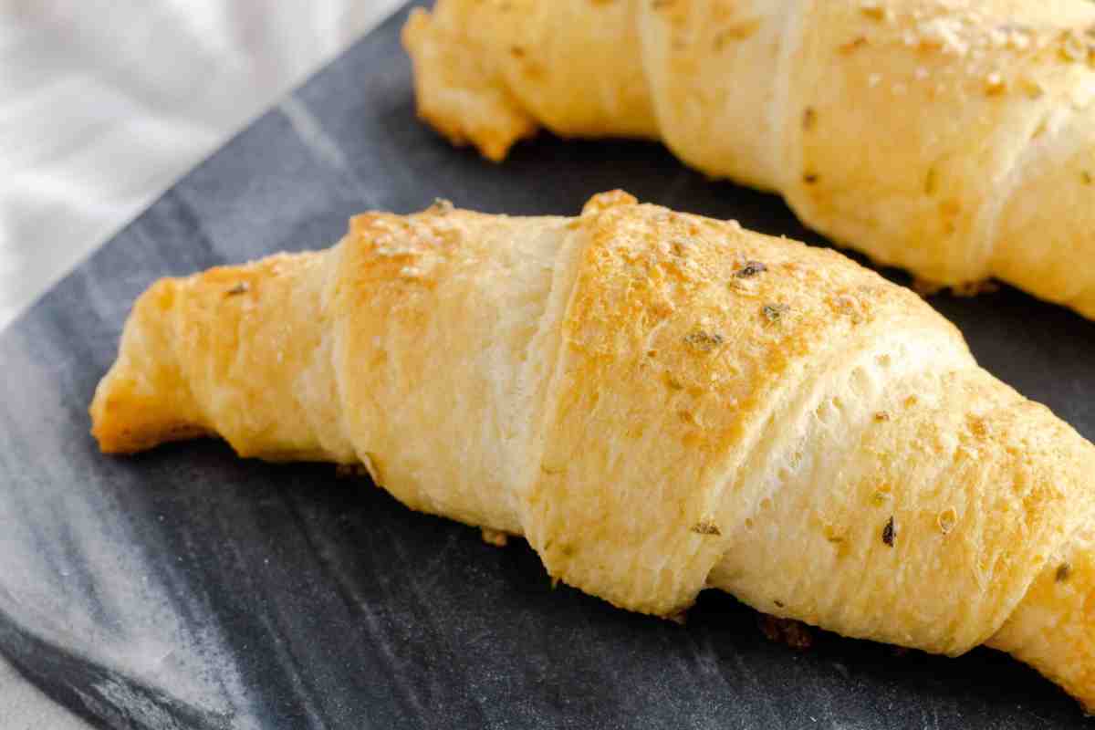 Garlic Crescent Rolls msn image.