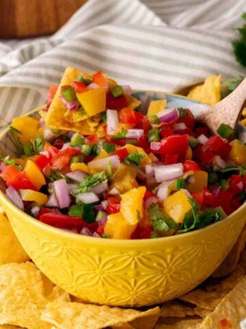 Peach Salsa featured image.