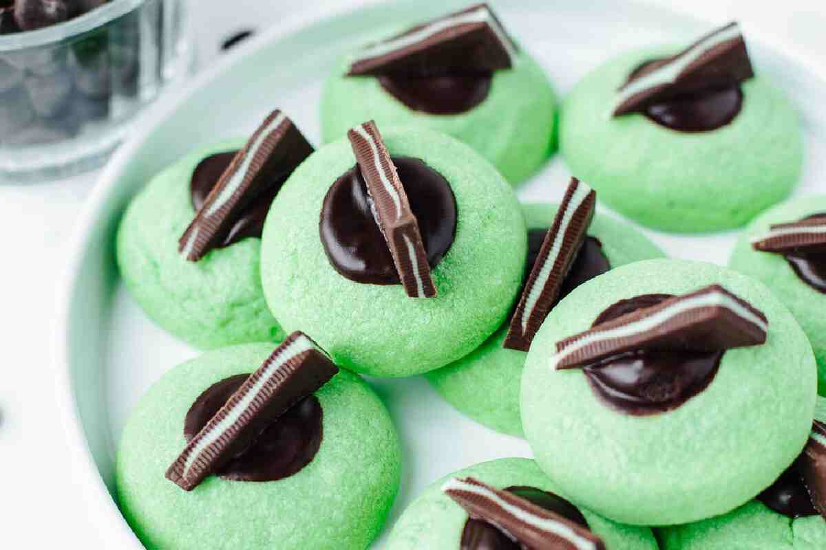 A plate of chocolate mint thumbprint cookies msn image.