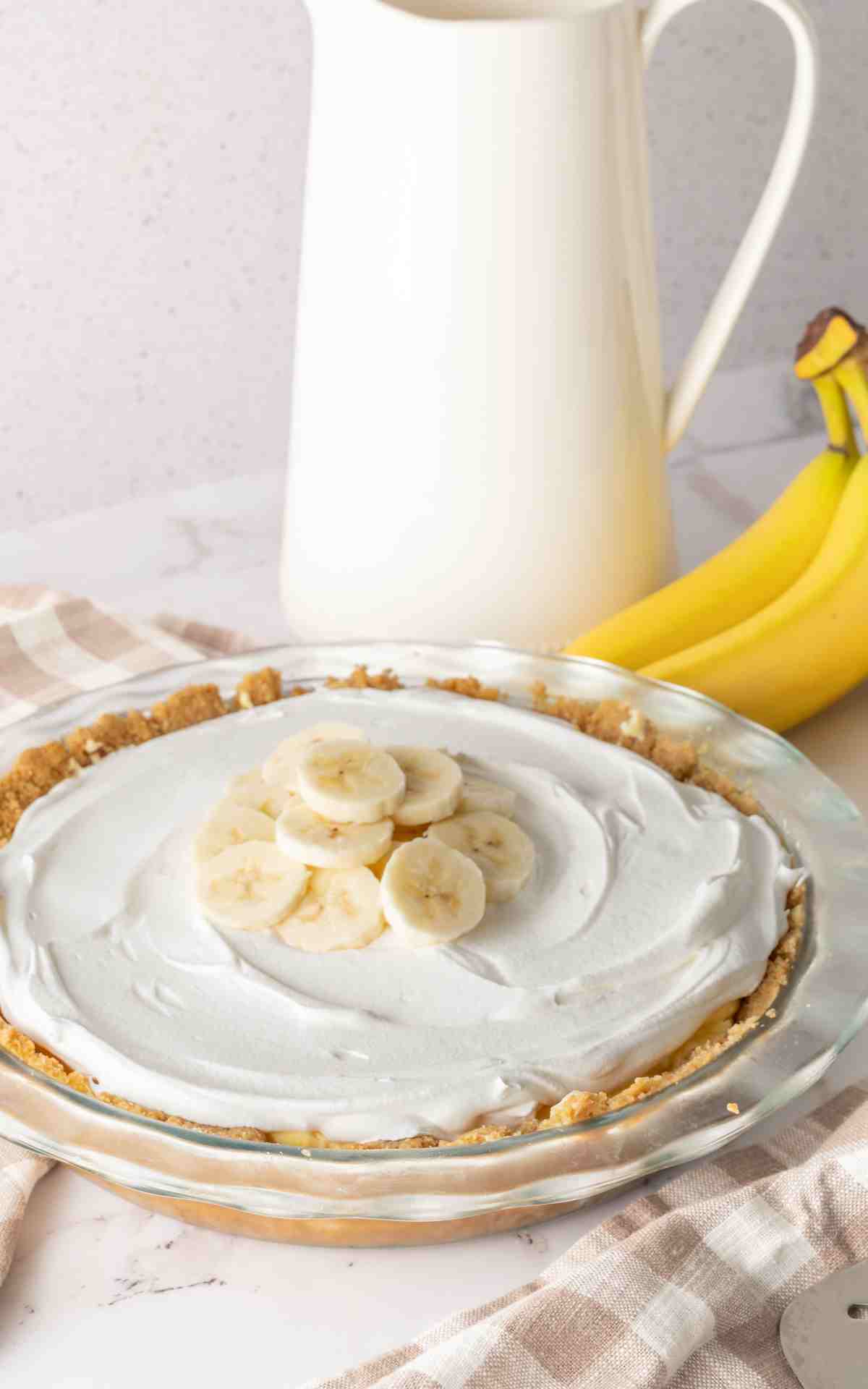 A whole banana cream pie with a Nilla wafer crust.