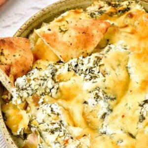 Hot spinach artichoke dip featured image.