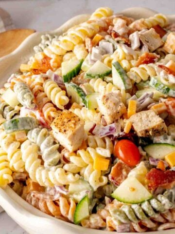 Chicken bacon ranch pasta salad featured image (1).