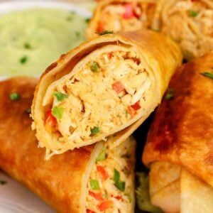 Firecracker chicken wraps featured image.